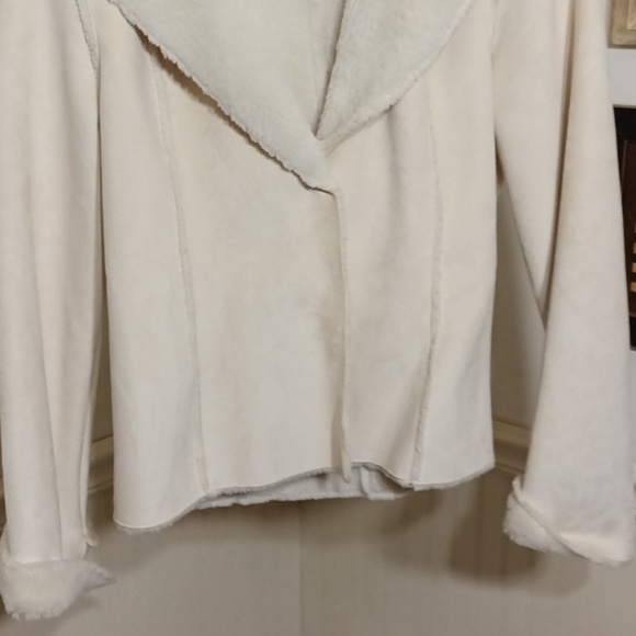 WHBM 32oz  faux suede  faux fur lined coat - Picture 5 of 7